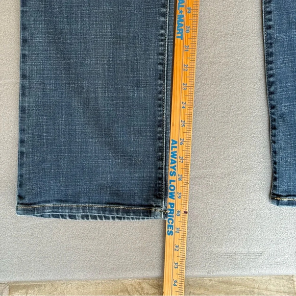 Levi’s Classic Boot Medium wash women’s 14M W32 L30 - Picture 6 of 14